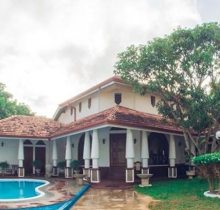 Olideb Gedara Hotel Negombo Exterior foto