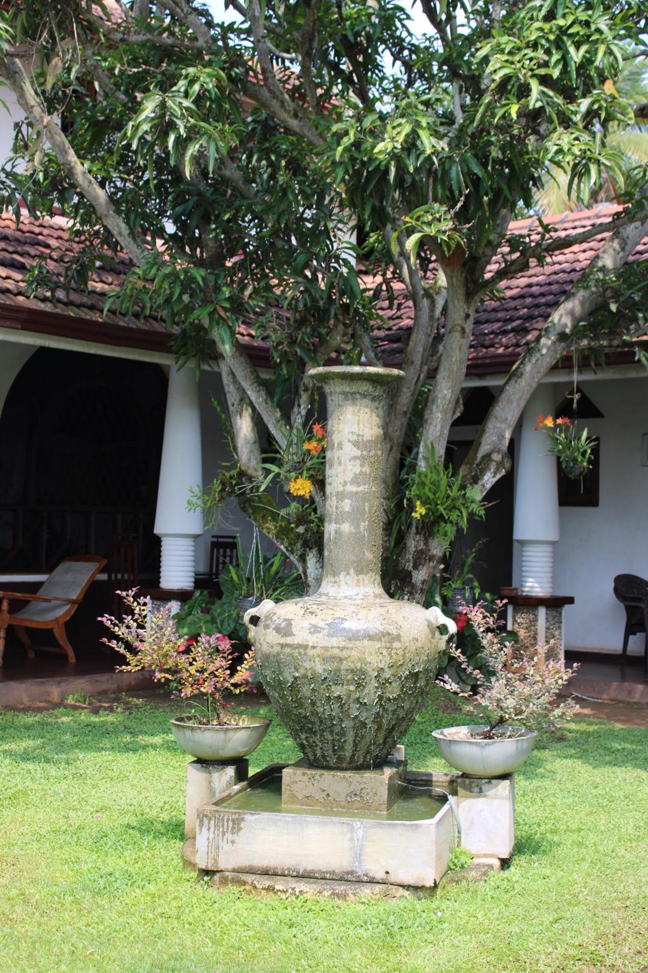 Olideb Gedara Hotel Negombo Exterior foto